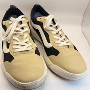 Vans UltraRange EXO Sneakers Beige Black White Low Top Men’s 10 / Women’s 11.5